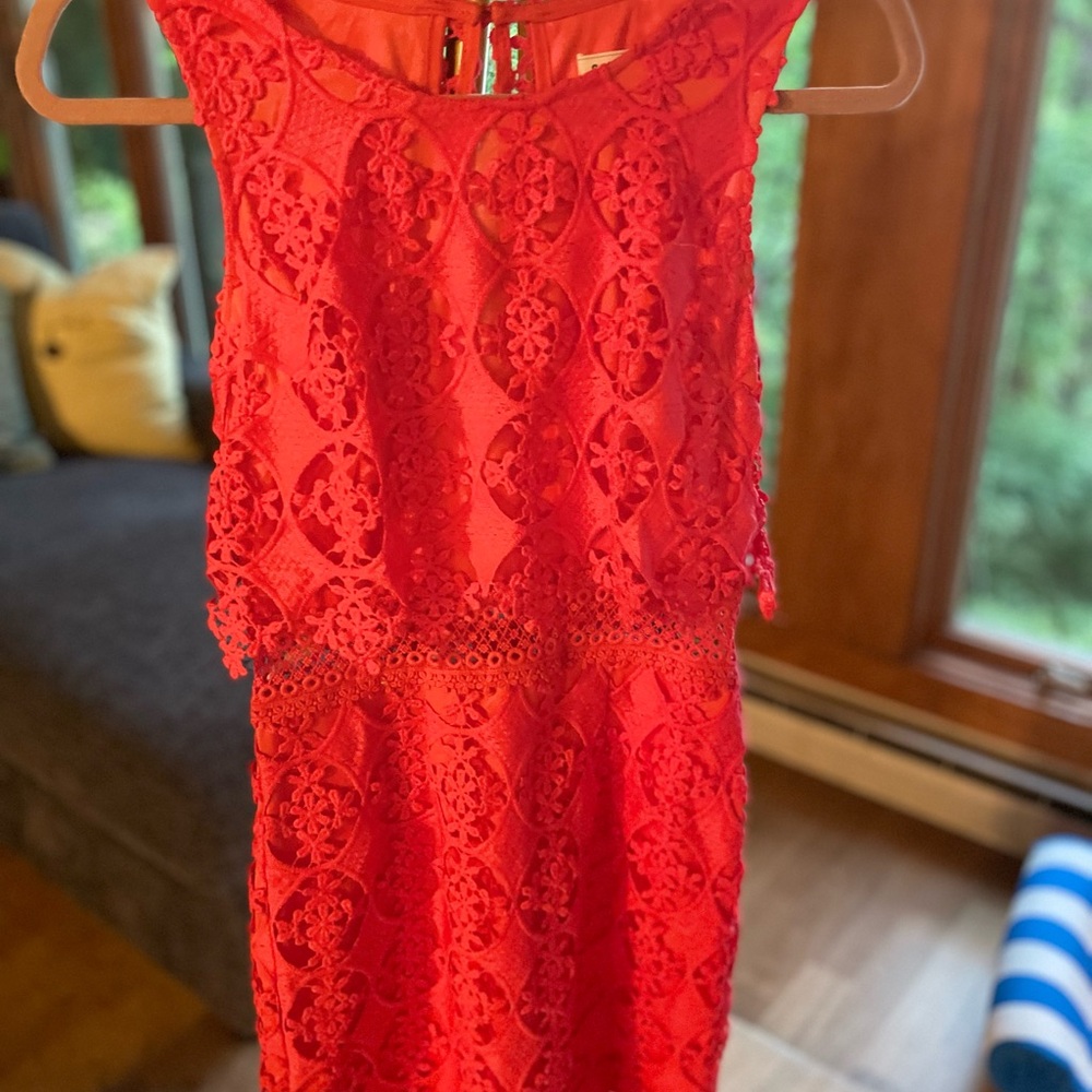 Coral Lace Sleeveless Dress